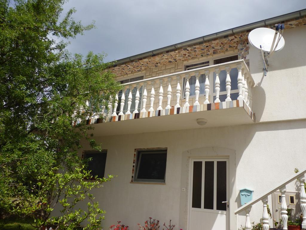 Studio Apartments Matos Seline Exterior photo